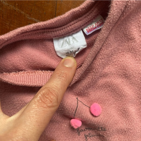 Zara Cherry Outfit - Picture 2 of 4